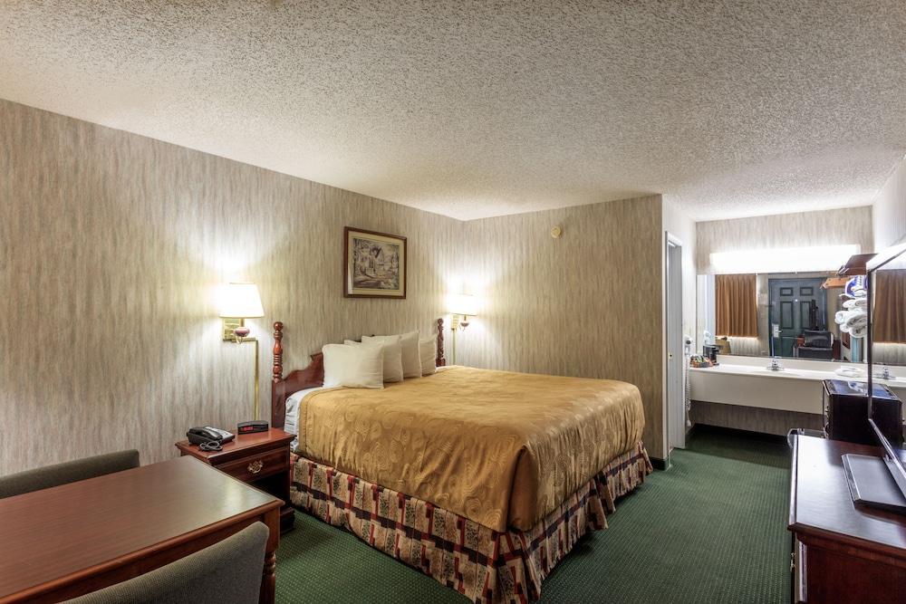 Angel Inn Near Imax, A Travelodge By Wyndham Branson Eksteriør billede