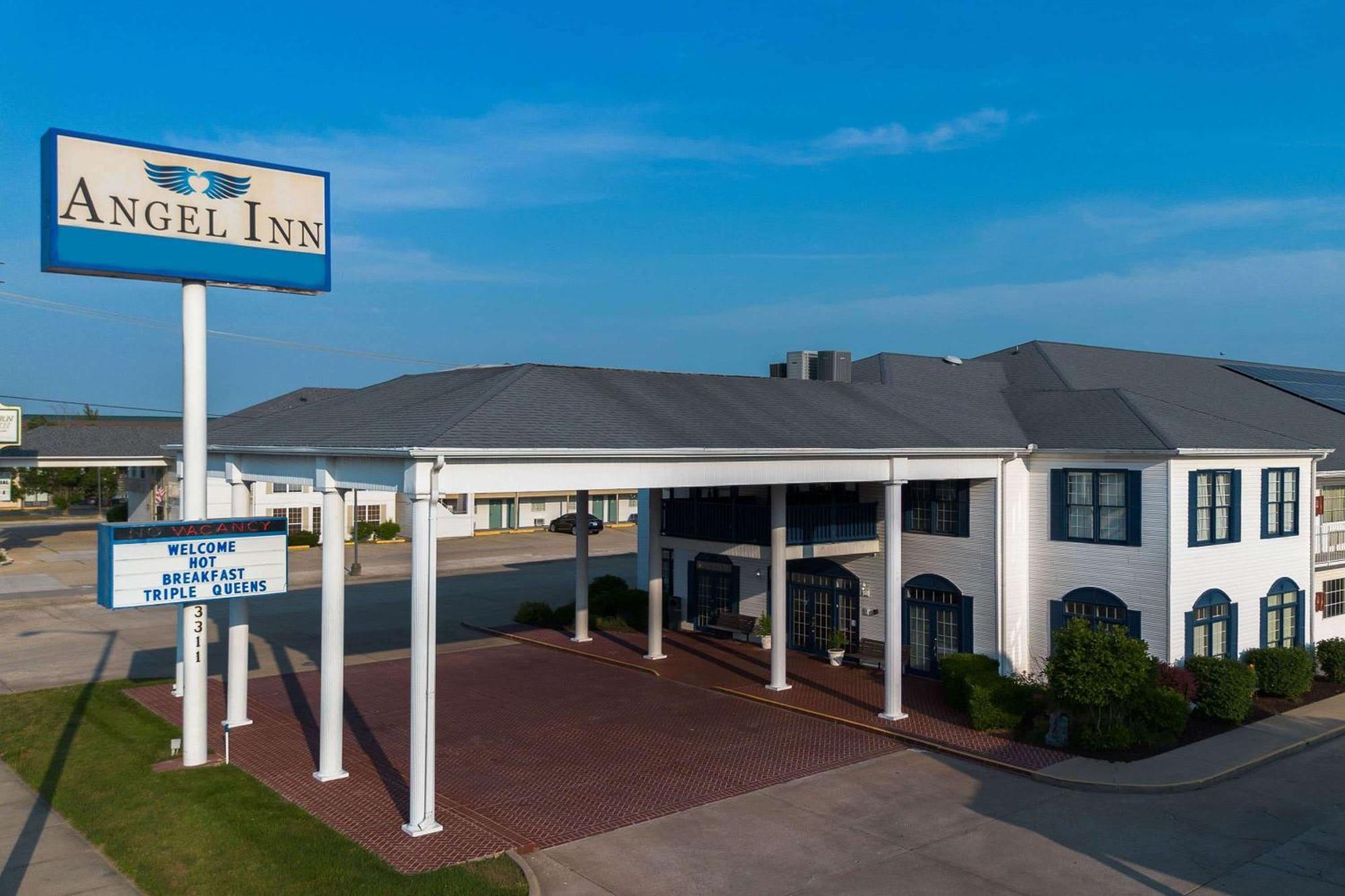 Angel Inn Near Imax, A Travelodge By Wyndham Branson Eksteriør billede
