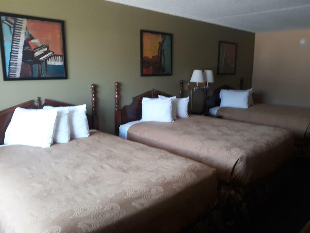 Angel Inn Near Imax, A Travelodge By Wyndham Branson Eksteriør billede