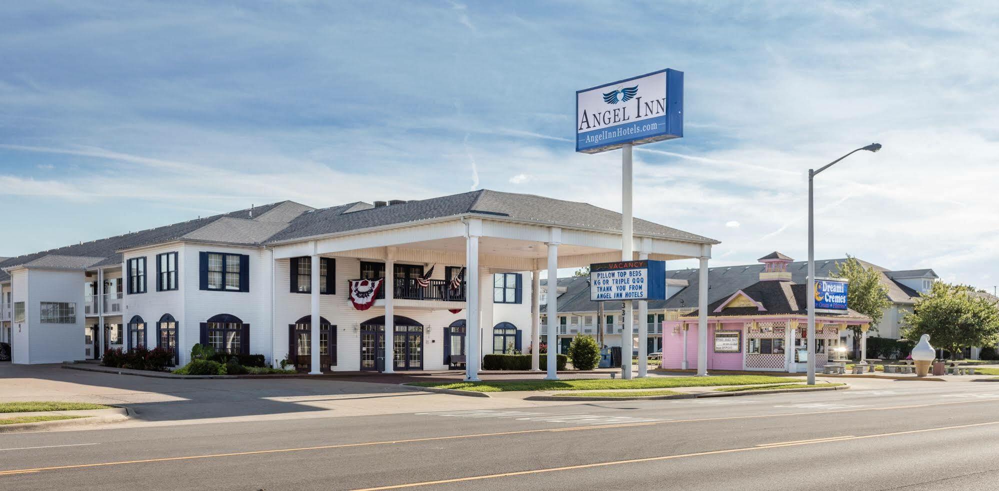 Angel Inn Near Imax, A Travelodge By Wyndham Branson Eksteriør billede